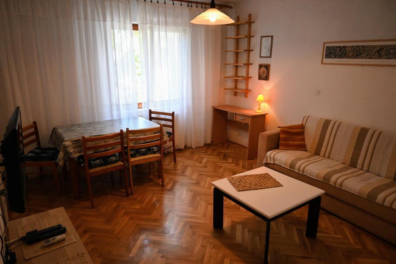 Apartments Tea Pag باغ المظهر الخارجي الصورة