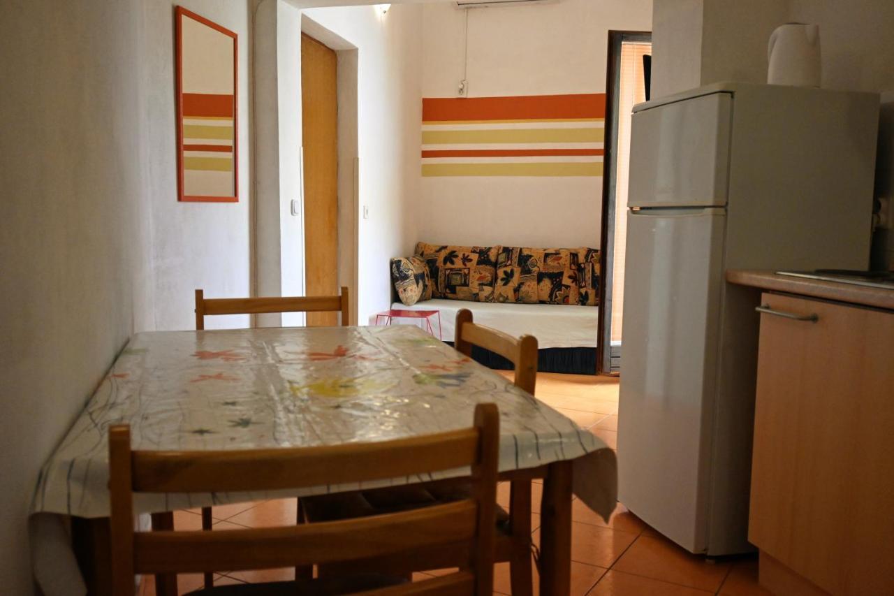 Apartments Tea Pag باغ المظهر الخارجي الصورة