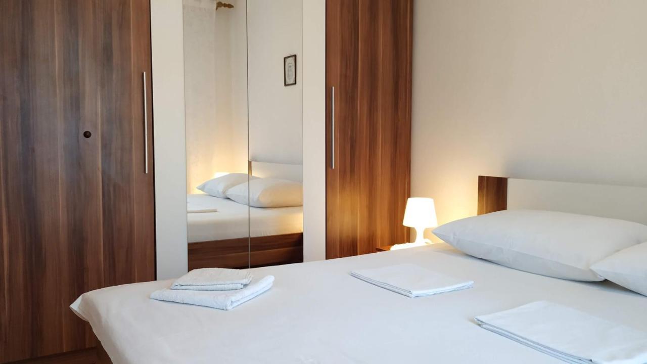 Apartments Tea Pag باغ المظهر الخارجي الصورة